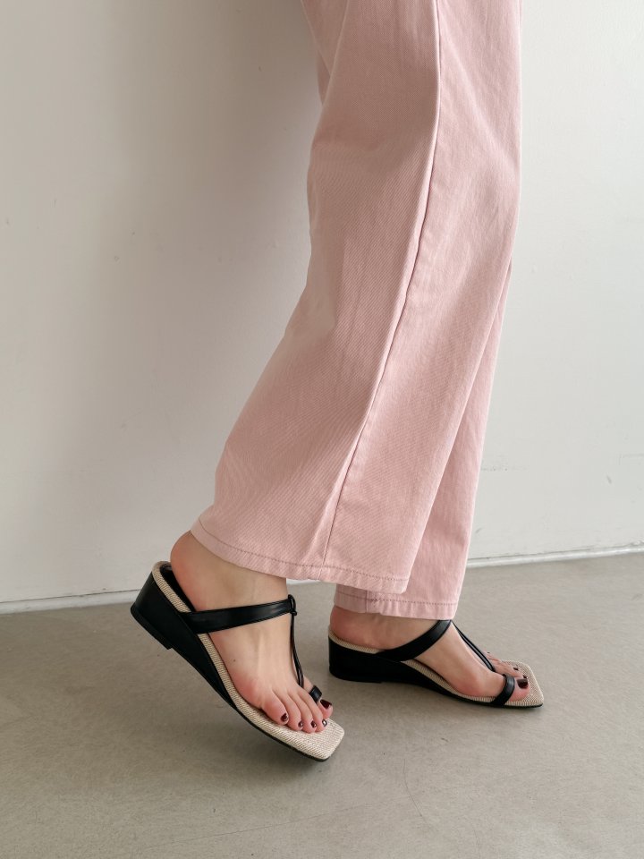 Vade - Korean Women Fashion - #momslook - Wedge Open-Toe Flip-Flop Sandals Heel - 4