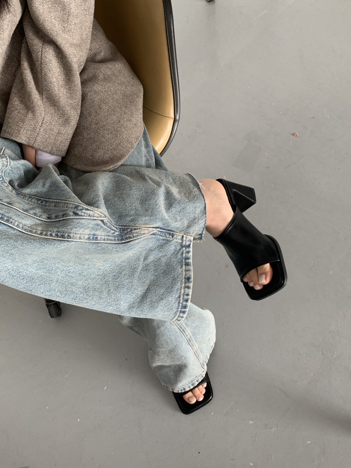 Vade - Korean Women Fashion - #womensfashion - Square Open-Toe Sandals Heel - 7