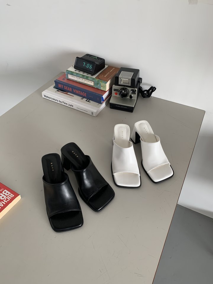 Vade - Korean Women Fashion - #womensfashion - Square Open-Toe Sandals Heel - 8
