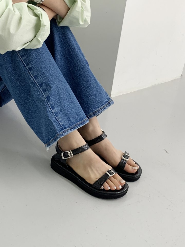 Vade - Korean Women Fashion - #womensfashion - Round Strap Sandals - 3