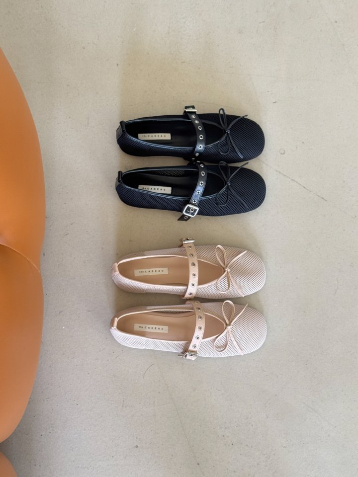 Vade - Korean Women Fashion - #womensfashion - Mesh Strap Ribbon Flat - 2