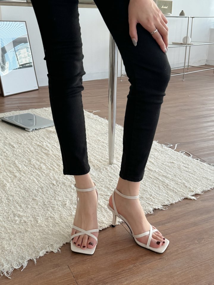 Vade - Korean Women Fashion - #womensfashion - Square Strap Sandals Heel - 8