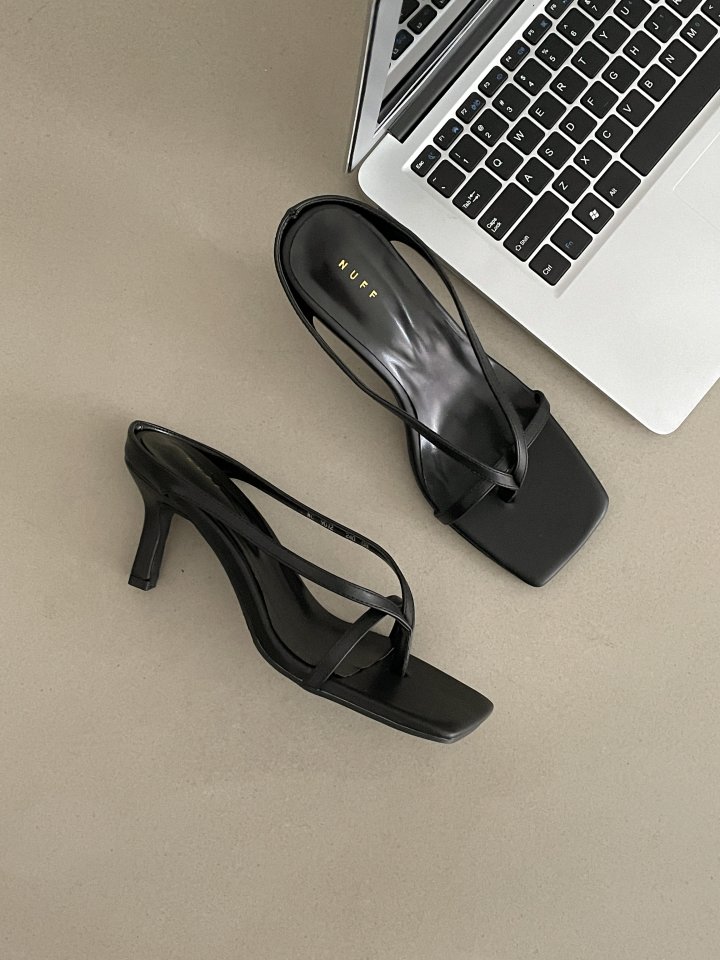 Vade - Korean Women Fashion - #womensfashion - Twisted Flip-Flop Sandals Heel - 12