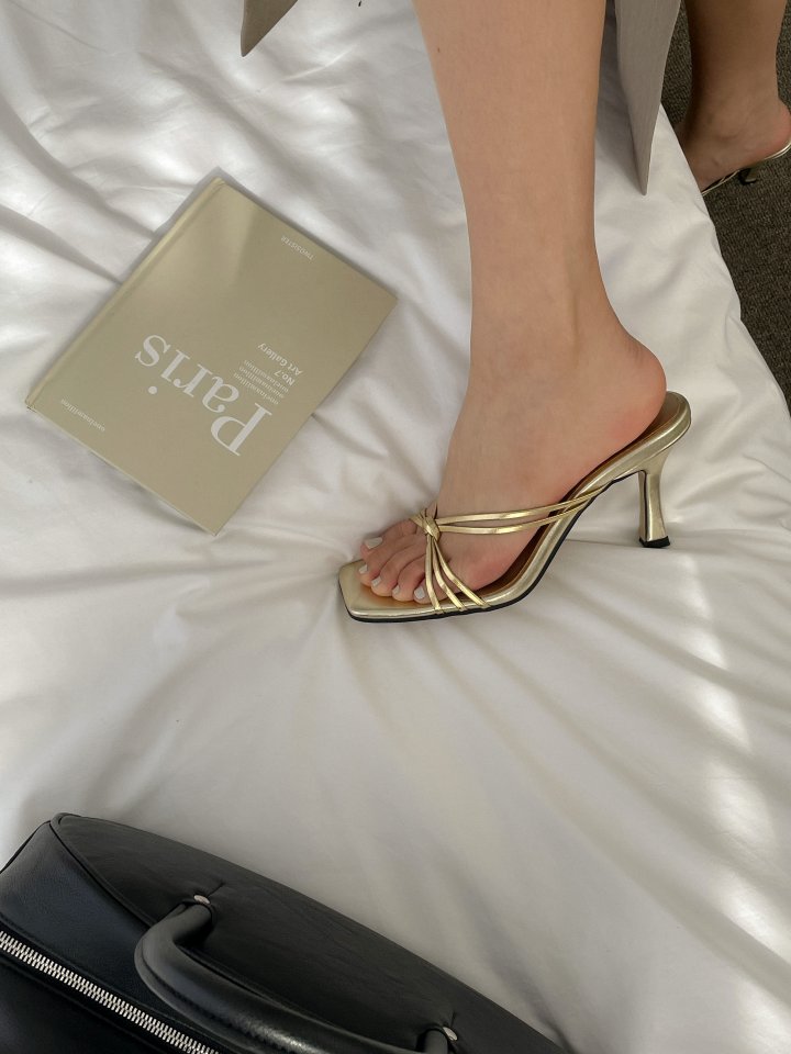 Vade - Korean Women Fashion - #womensfashion - Square Twisted Sandals Heel - 12