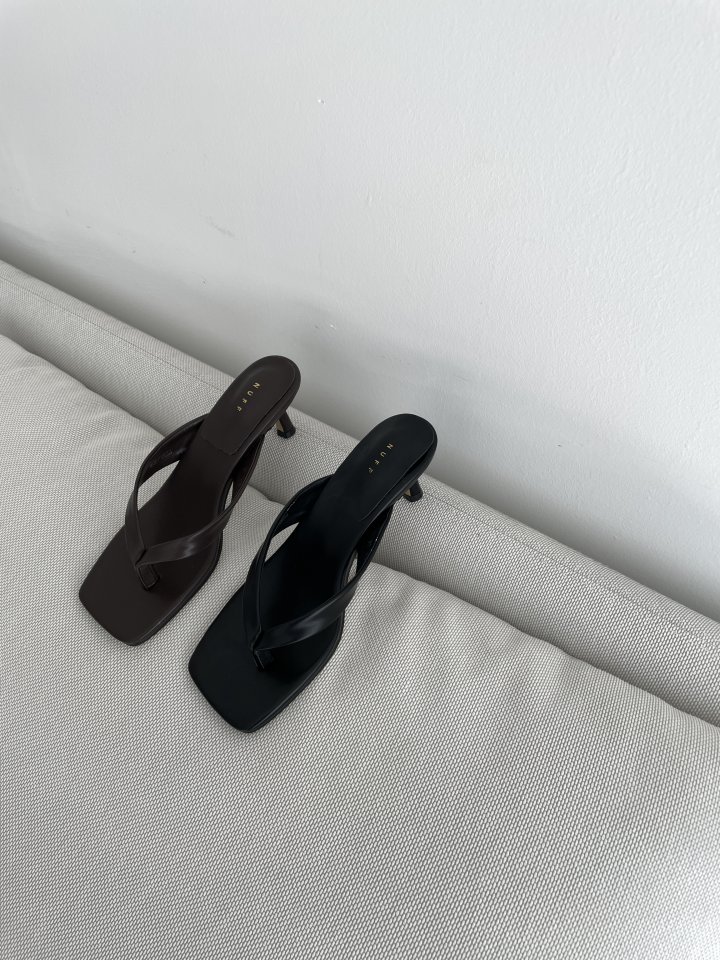 Vade - Korean Women Fashion - #momslook - Square Flip-Flop Sandals Mule Heel - 4