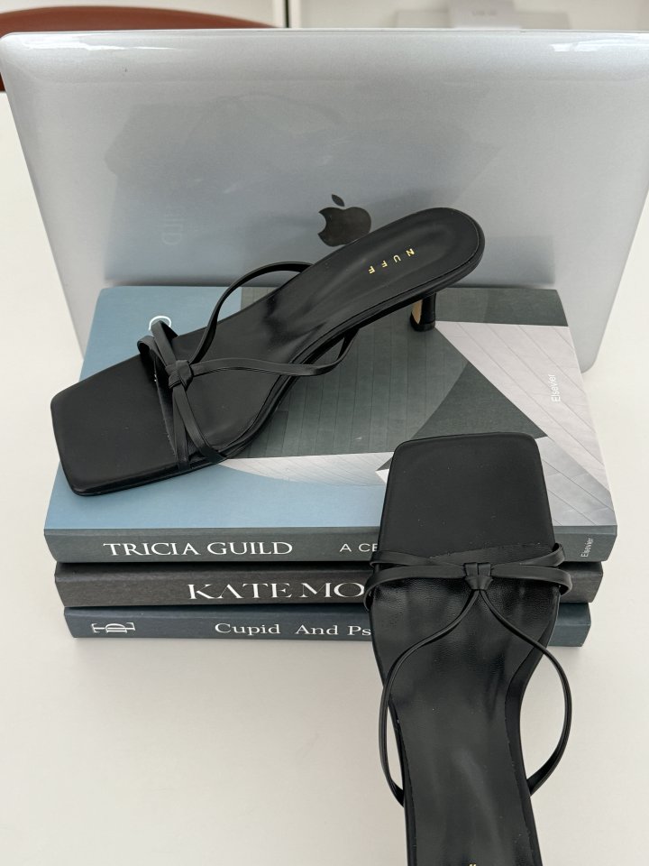 Vade - Korean Women Fashion - #womensfashion - Twisted Square Sandals Heel - 11