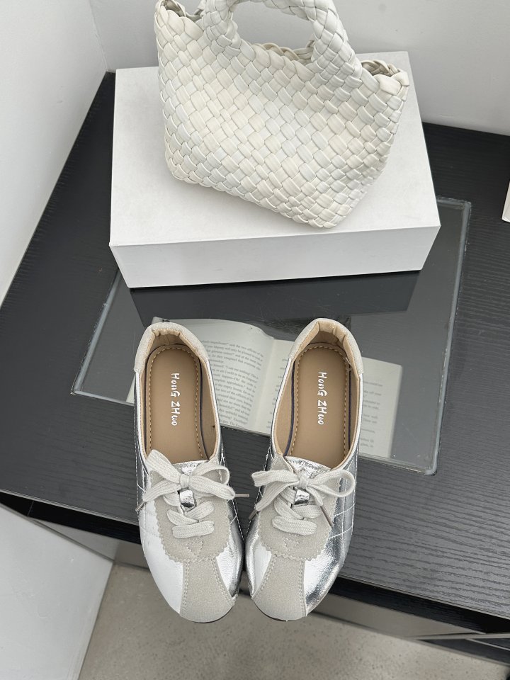 Vade - Korean Women Fashion - #womensfashion - Sneakers Flat Round - 12