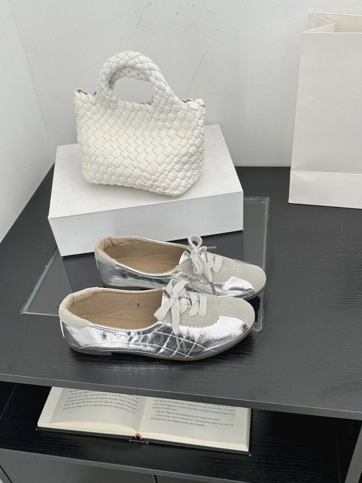 Vade - Korean Women Fashion - #womensfashion - Sneakers Flat Round - 2