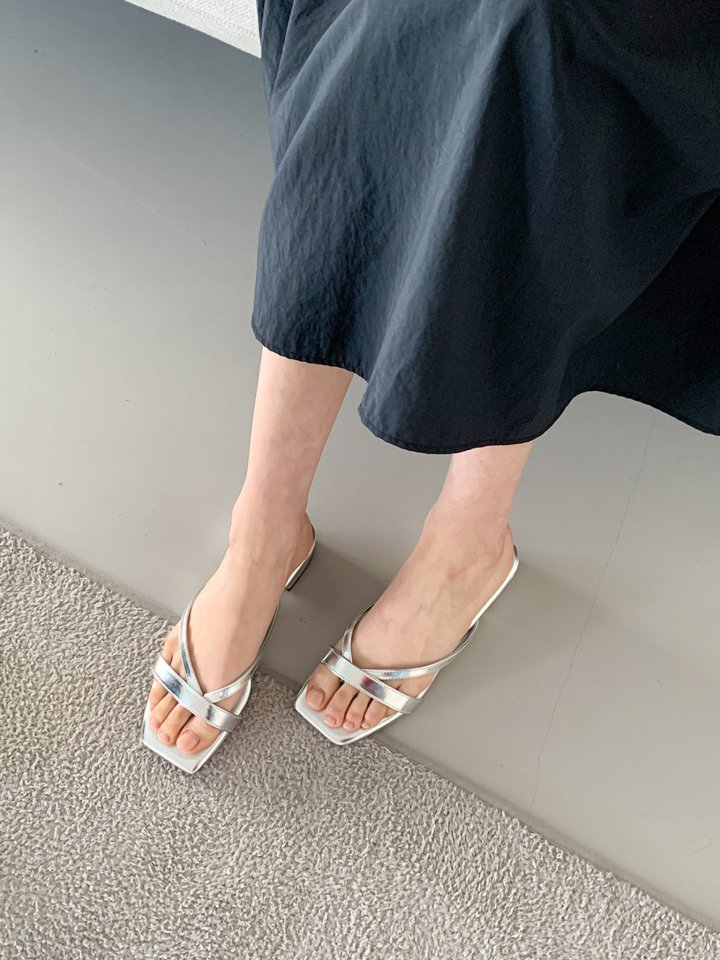 Vade - Korean Women Fashion - #womensfashion - Low Heel Slipper Sandals - 11