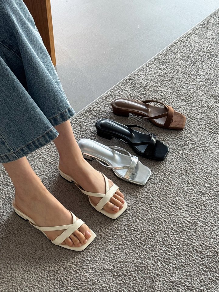 Vade - Korean Women Fashion - #womensfashion - Low Heel Slipper Sandals - 7