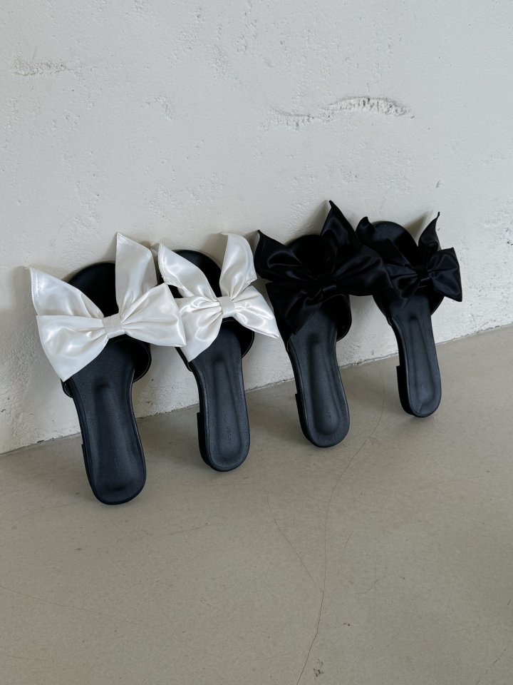 Vade - Korean Women Fashion - #womensfashion - Large Ribbon Slippers - 2