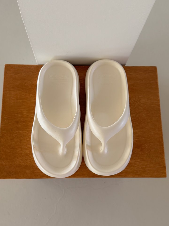 Vade - Korean Women Fashion - #womensfashion - Basic Thong EVA Slipper Sandals - 12