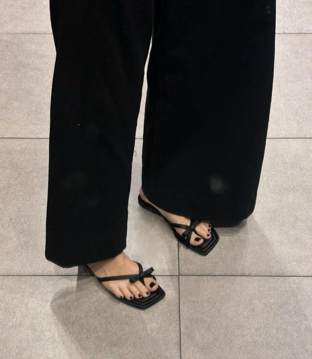 Vade - Korean Women Fashion - #womensfashion - Open-toe Toe Point Slipper Ribbon Sandals - 8