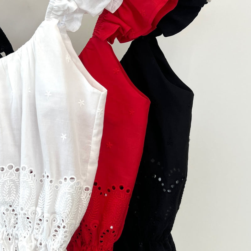 140 Avenue - Korean Women Fashion - #momslook - Fly Embroidered Blouse - 2
