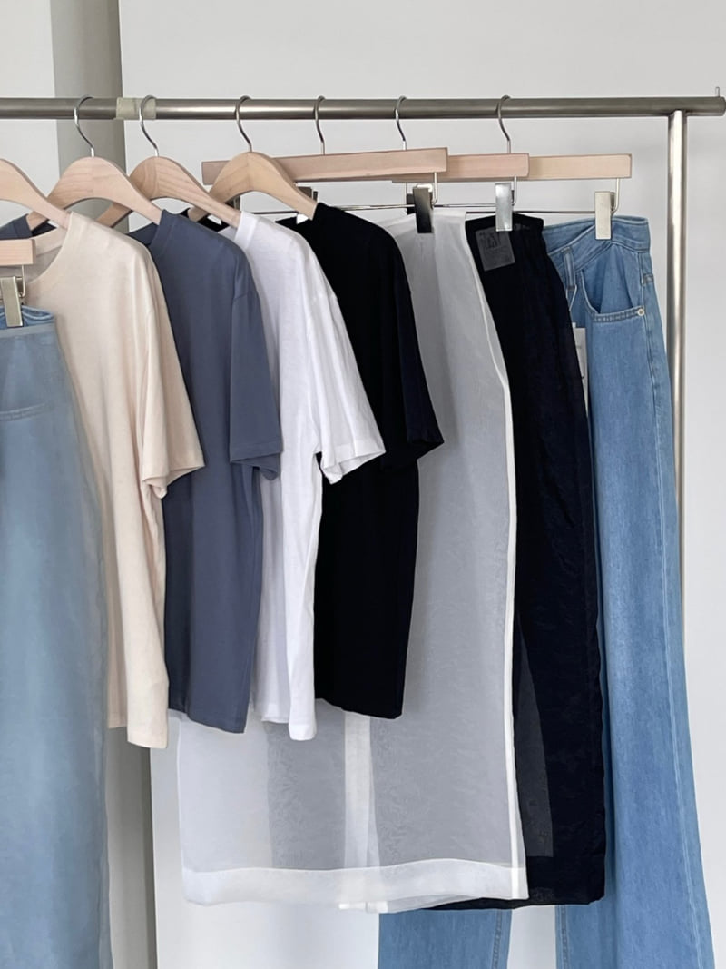 140 Avenue - Korean Women Fashion - #momslook - Easy Cotton Tee - 9