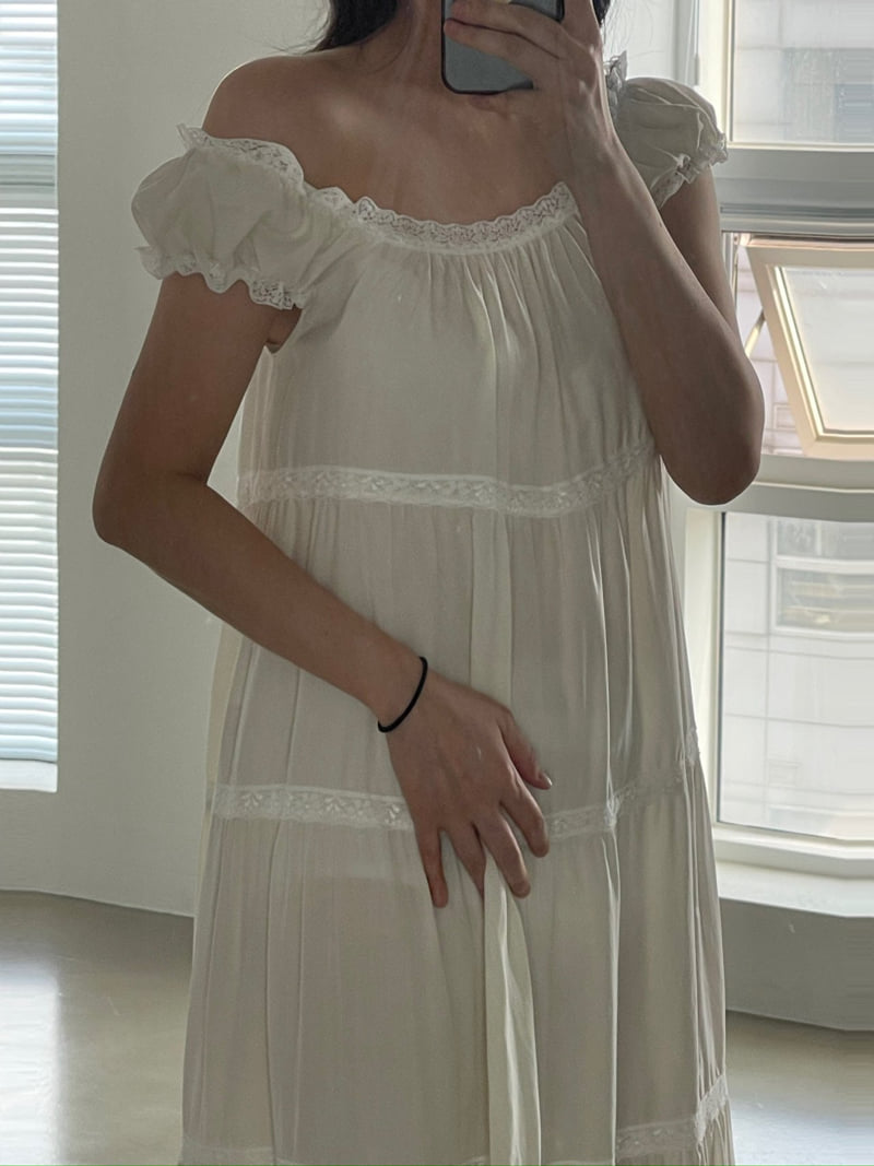 140 Avenue - Korean Women Fashion - #pursuepretty - Blur Lace Long One-piece - 2