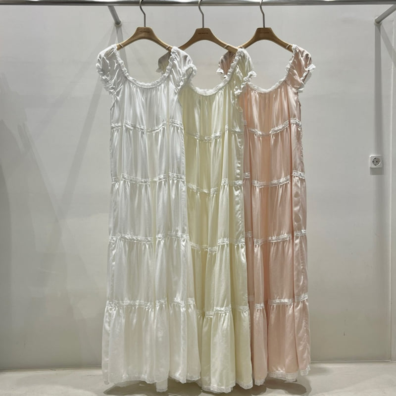 140 Avenue - Korean Women Fashion - #vintagekidsstyle - Blur Lace Long One-piece
