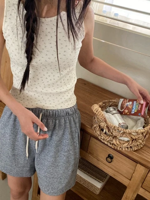 Sunday Sleeveless Tee