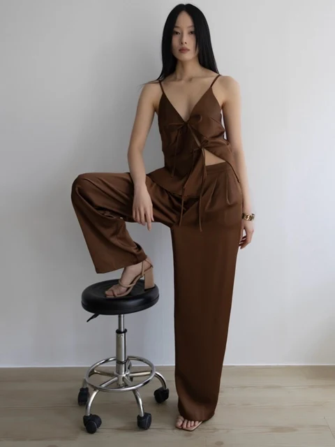 Pin-Tuck Silky Banded Wide Trousers Pin-Tuck Silky Banded Wide Trousers