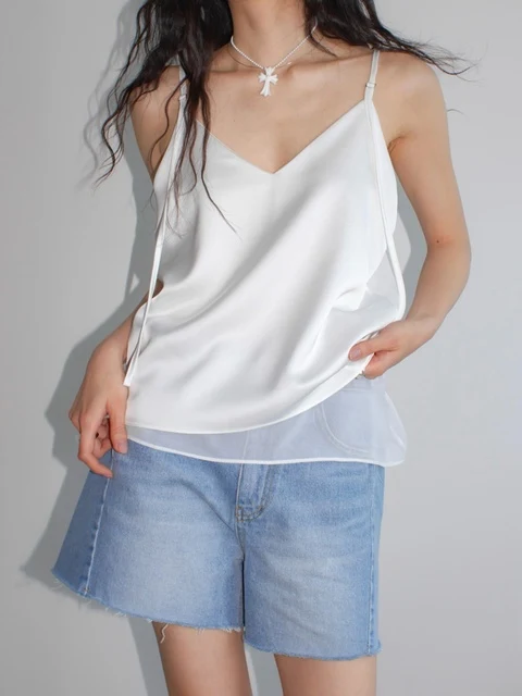 Silky Strap Fabric Layered Sleeveless Blouse Silky Strap Fabric Layered Sleeveless Blouse