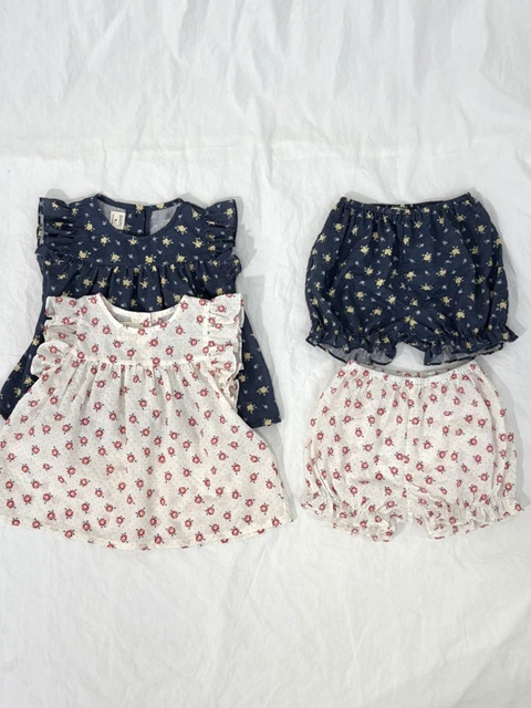 Sleeveless Blouse Set