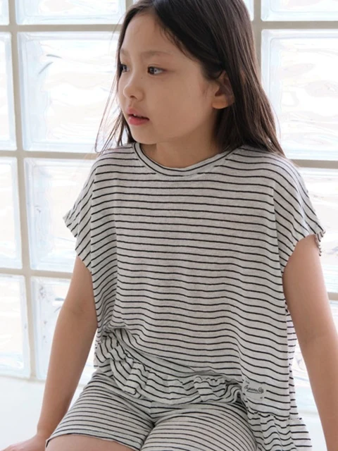Frilly Tee