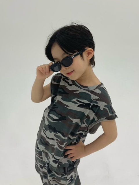 Sleeveless Label Tee
