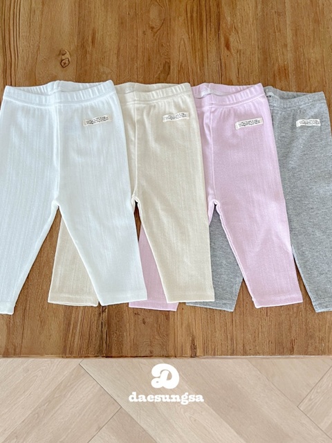 Momo Eyelet Leggings Momo Eyelet Leggings