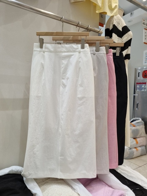 Two-Way Span Skirt Two-Way Span Skirt