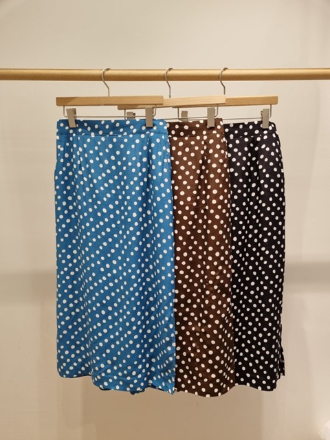Dot Side Slit Skirt Dot Side Slit Skirt