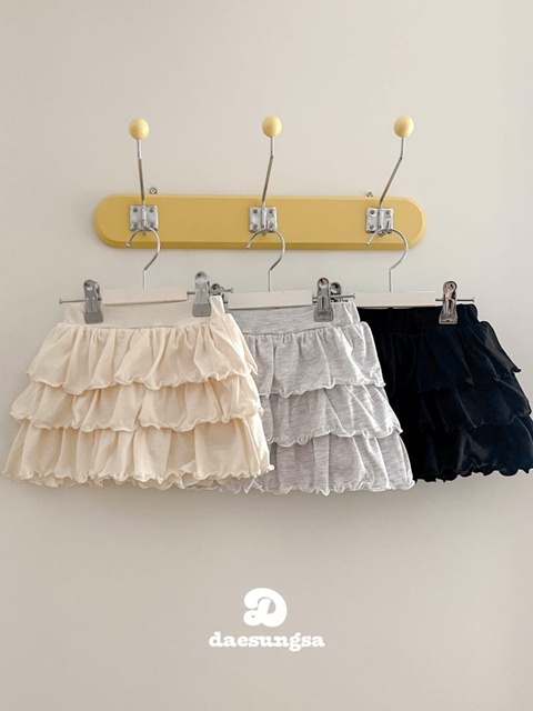 3-Tiered Skirt Pants 3-Tiered Skirt Pants