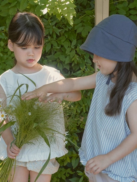 Leaf Frill Blouse