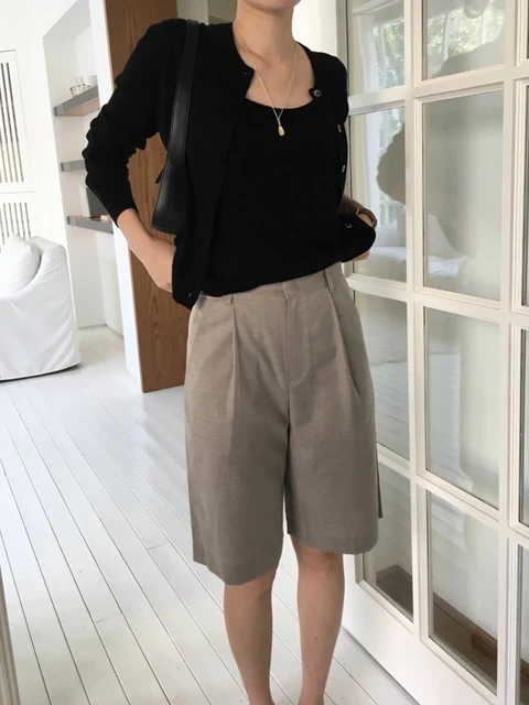 Summer Wool Bermuda Pants Summer Wool Bermuda Pants