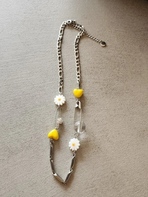Surgical Steel Daisy Necklace Surgical Steel Daisy Necklace