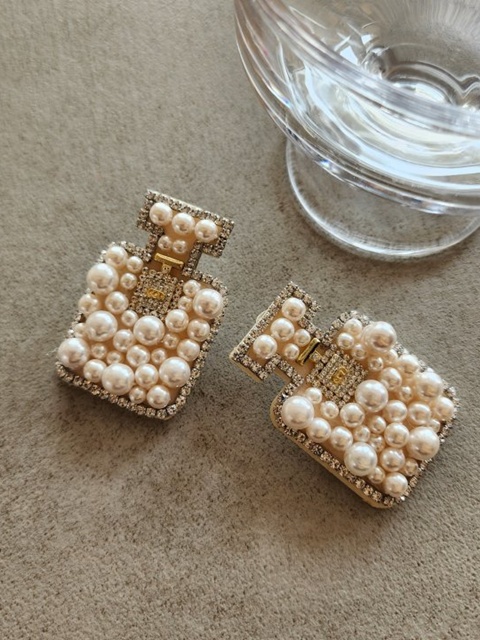 Perfume Brooch