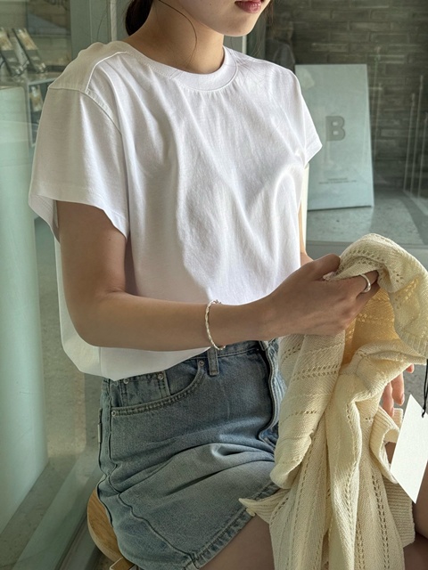 Simple Short Sleeve Tee Simple Short Sleeve Tee