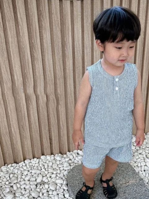 Simple Sleeveless Top Bottom Set Simple Sleeveless Top Bottom Set