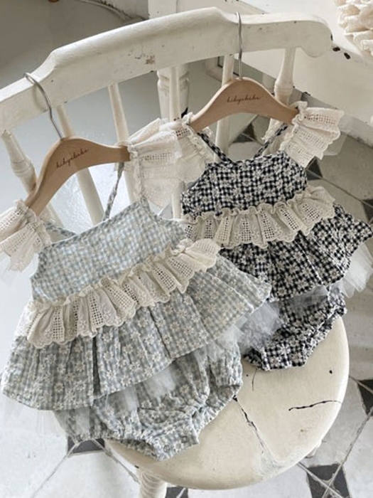 Bebe Greeny Check Suit