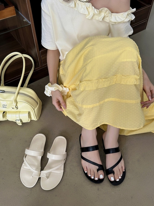 Cushion Arch Toe Strap Flip-Flop Sandals Cushion Arch Toe Strap Flip-Flop Sandals