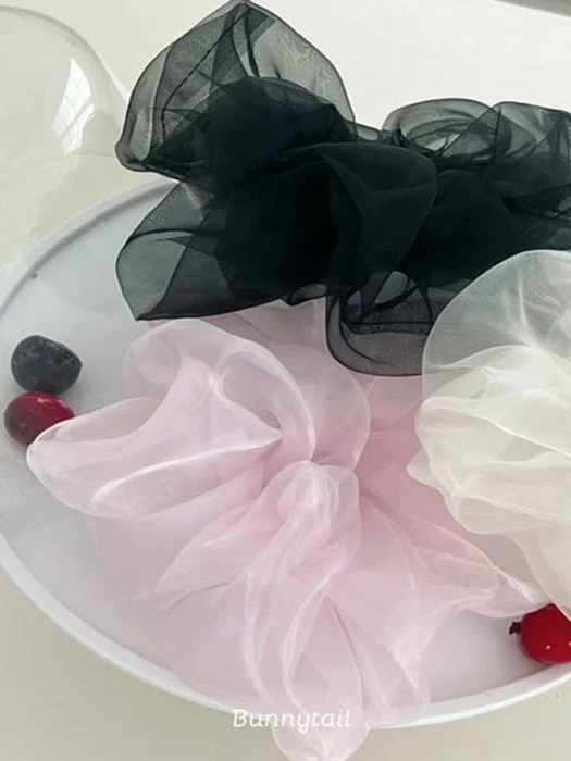 Choux Cream Scrunchie
