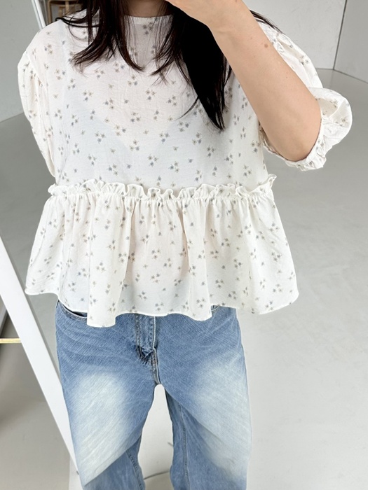 Floral Shirring Blouse