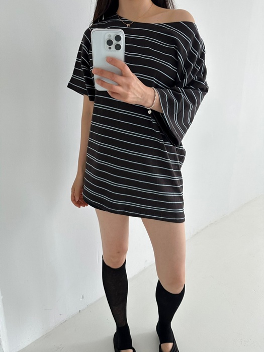 One-Off Shoulder Boxy Tee One-Off Shoulder Boxy Tee