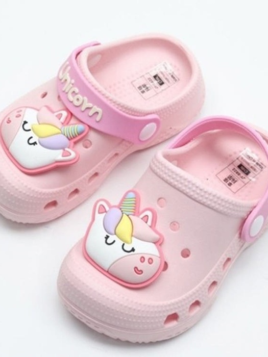 8822 Clogs 8822 Clogs