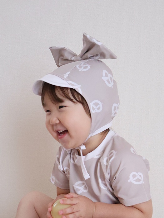 Bread Ribbon Swim Hat