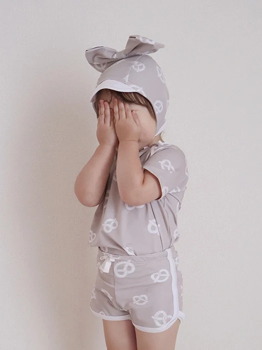 Bread Kids Rash Guard (Swimwear)