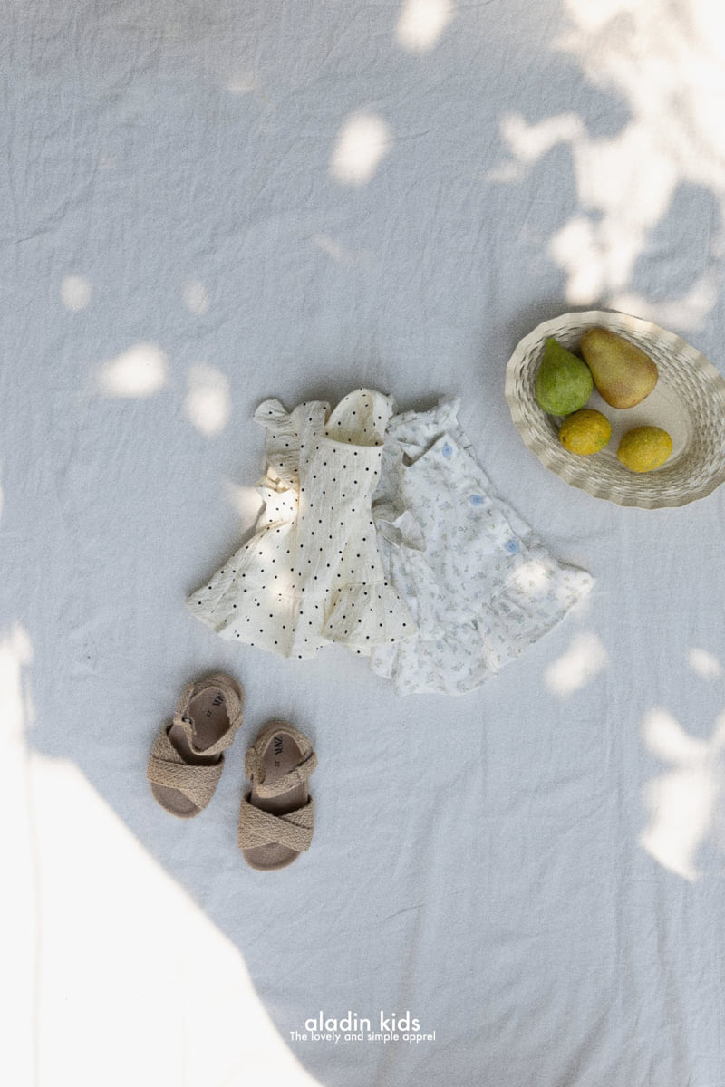 Aladin - Korean Baby Fashion - #babyboutique - Square Wing Blouse