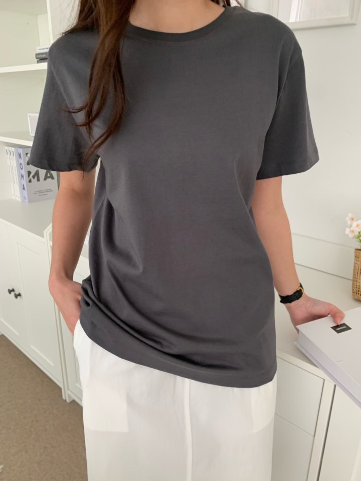 Allu - Korean Women Fashion - #womensfashion - Lip Silket Short Sleeve Tee - 4