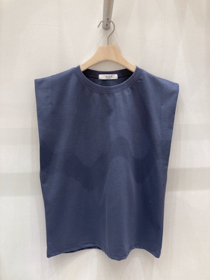 Allu - Korean Women Fashion - #momslook - Vera Sleeveless Tee - 3