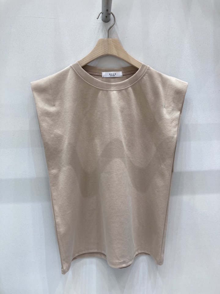Allu - Korean Women Fashion - #momslook - Vera Sleeveless Tee - 5