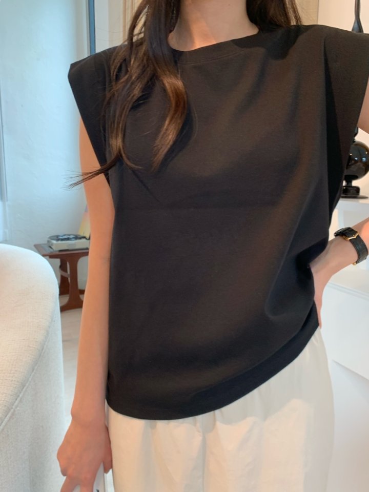 Allu - Korean Women Fashion - #momslook - Vera Sleeveless Tee - 12